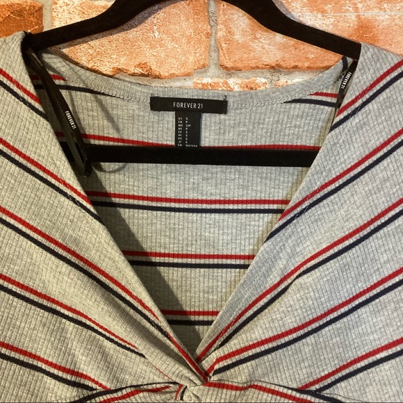 V neck striped top - Picture 2 of 2